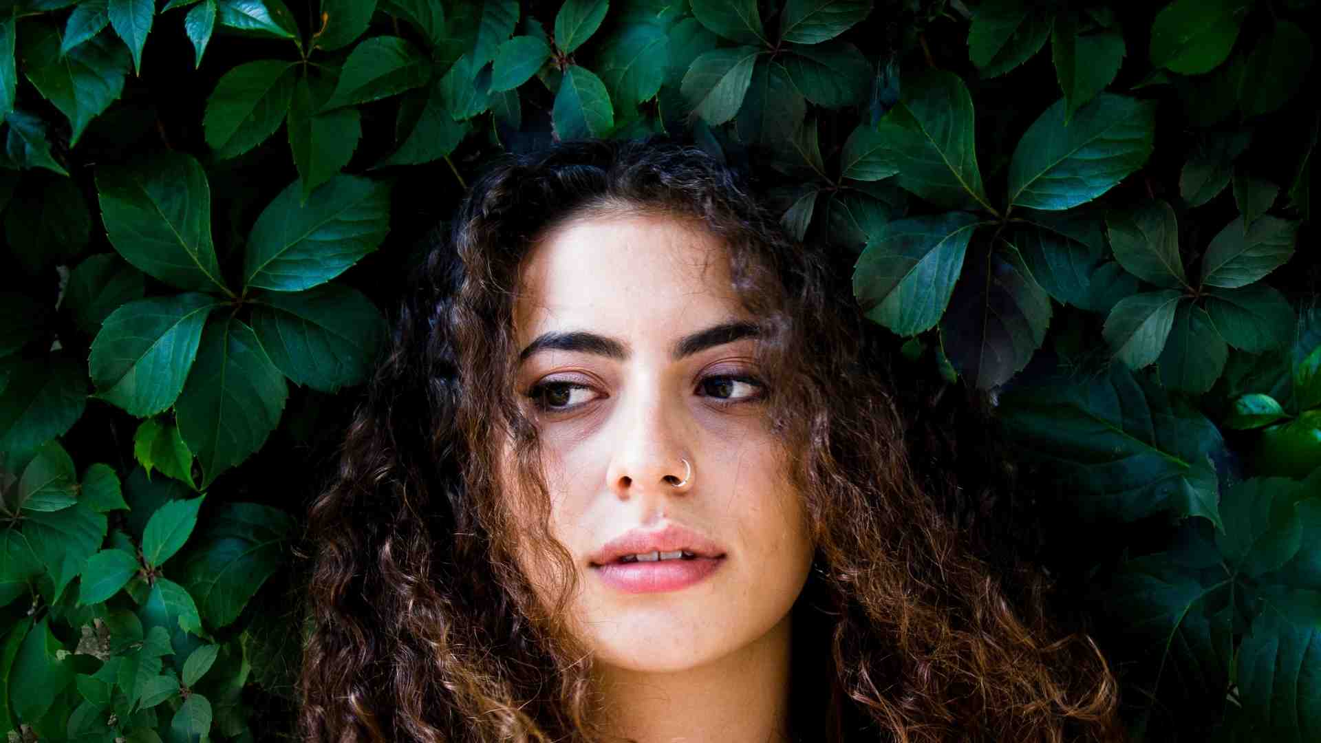 ragazza-contorno-occhi