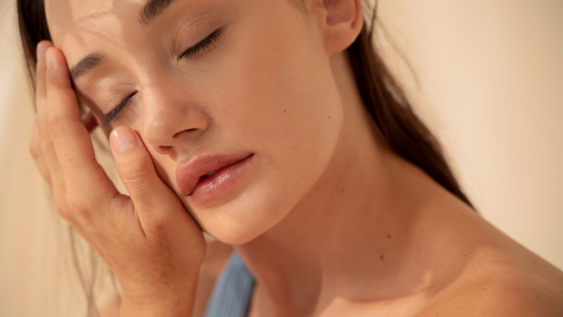 Microbiota cutaneo barriera pelle sensibile e skincare delicata