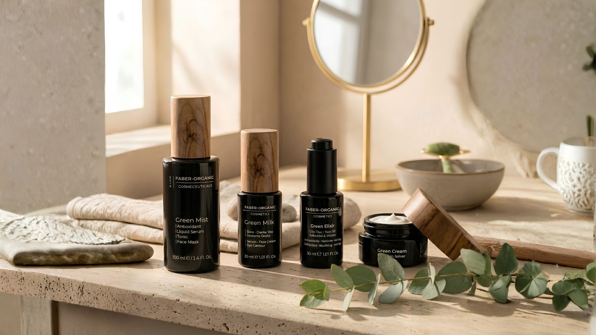 Texture skincare leggere per l’estate con mist, siero, crema e olio viso, routine essenziale per caldo e comfort della pelle.
